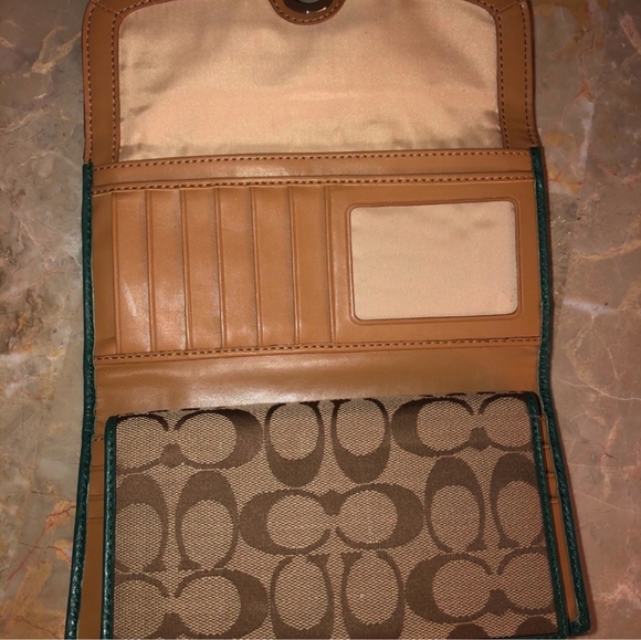 Pending SALE π₯EUC π Authentic COACH Handbags, pockets & Wallet - Picture 6 of 8